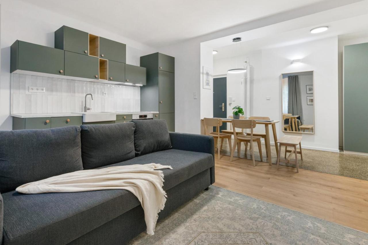 Bratislava Touch 2 Bedroom Apt ภายนอก รูปภาพ