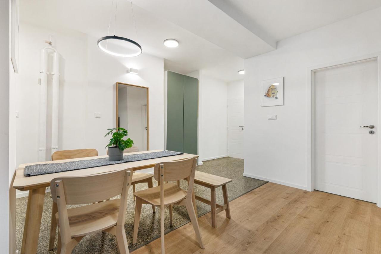 Bratislava Touch 2 Bedroom Apt ภายนอก รูปภาพ