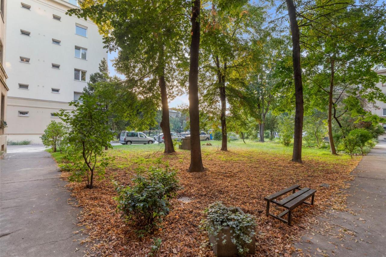 Bratislava Touch 2 Bedroom Apt ภายนอก รูปภาพ